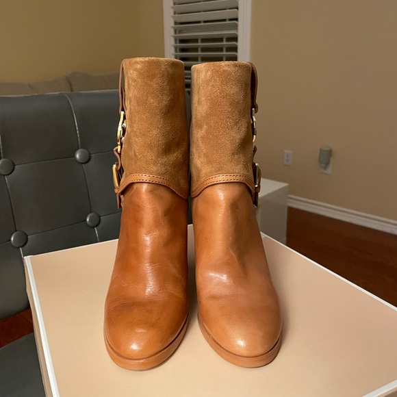 Micheal Kors Fulton Booties - Picture 2 of 5